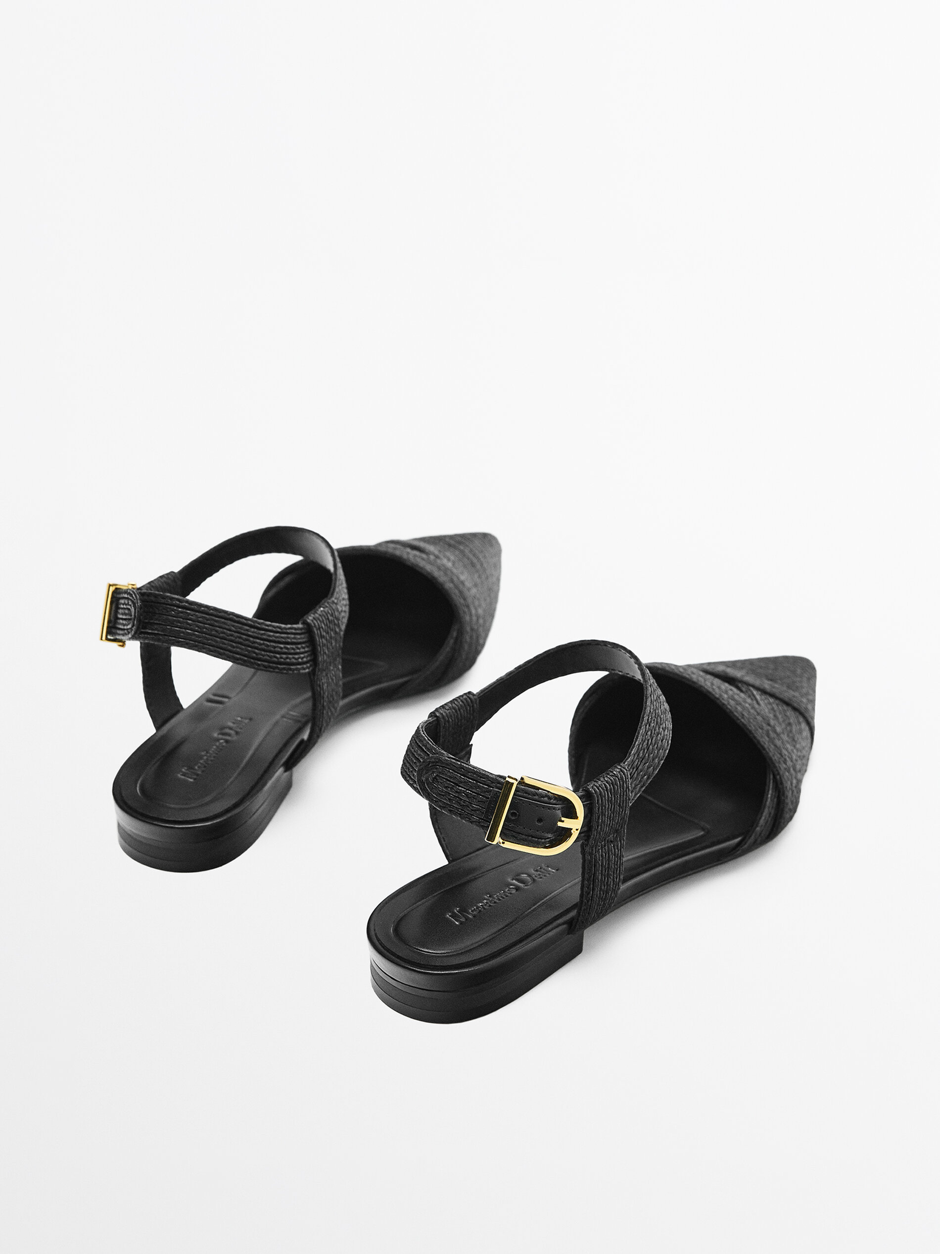 ZAPATO PLANO DESTALONADO - NEGRO