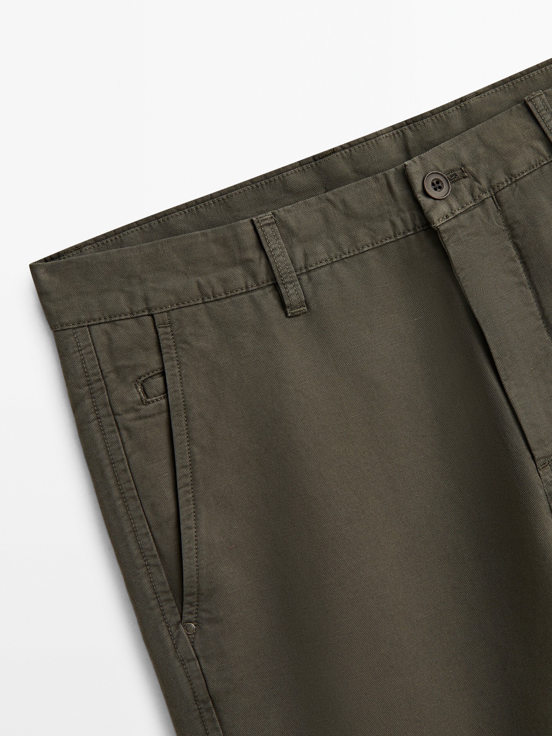 Pantalón chino con lino y algodón tapered fit - KAKI