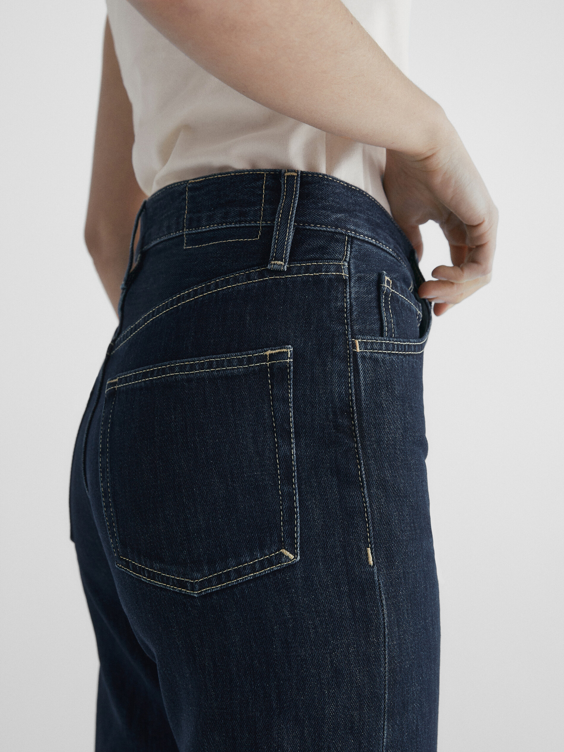 Pantalón vaquero tiro alto corte recto - AZUL OSCURO