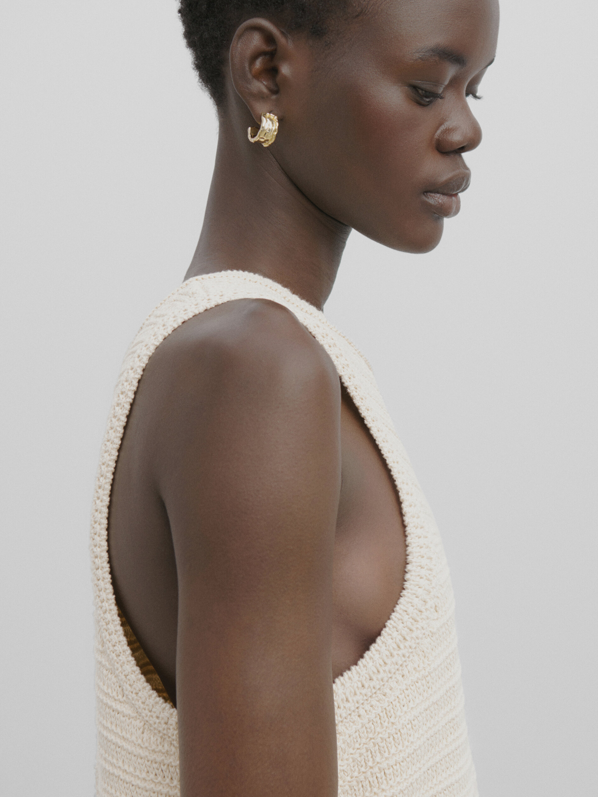 Vestido corto punto crochet flecos -Studio - BEIGE