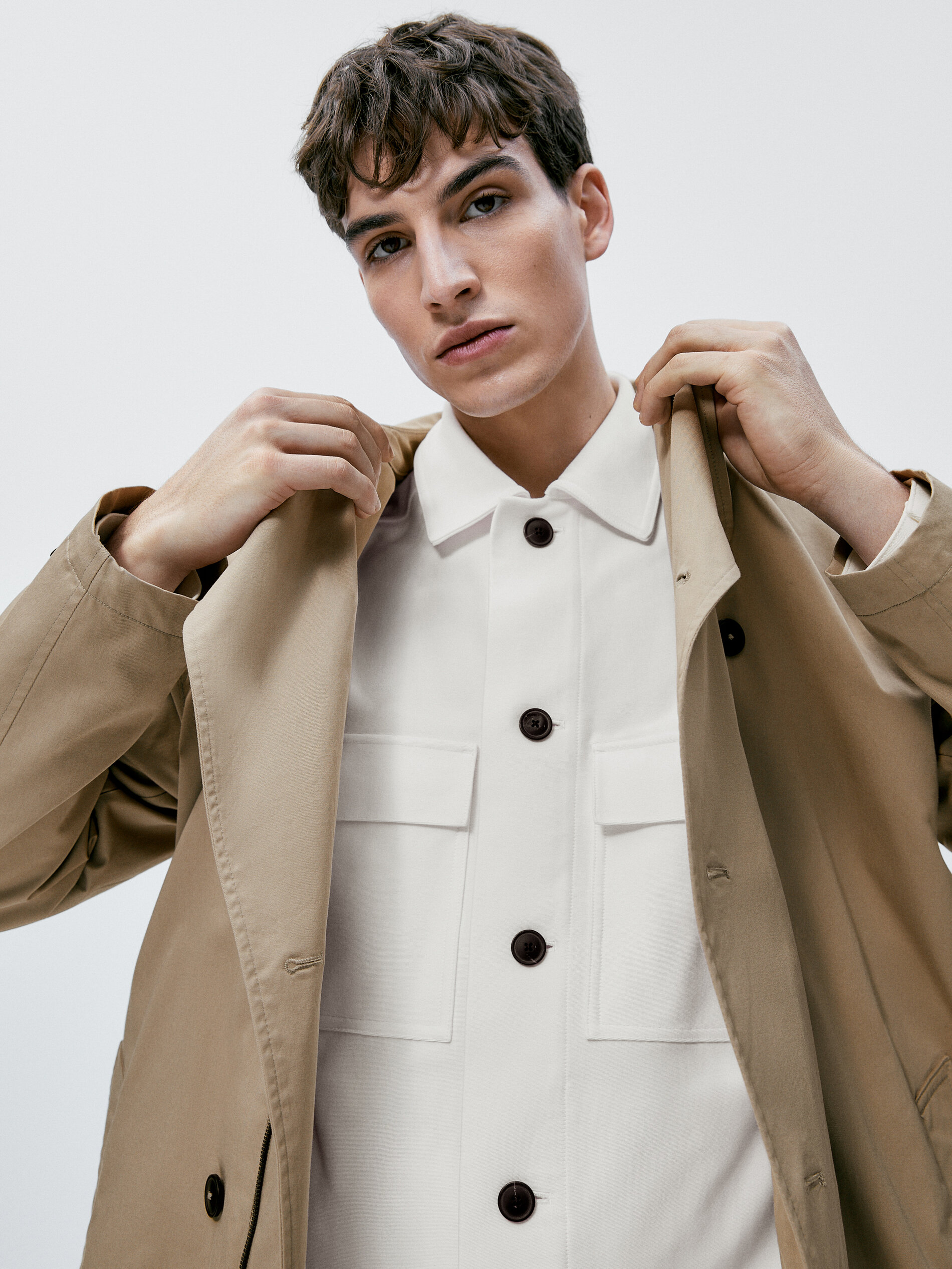 Chaqueta trench cruzada - Beige