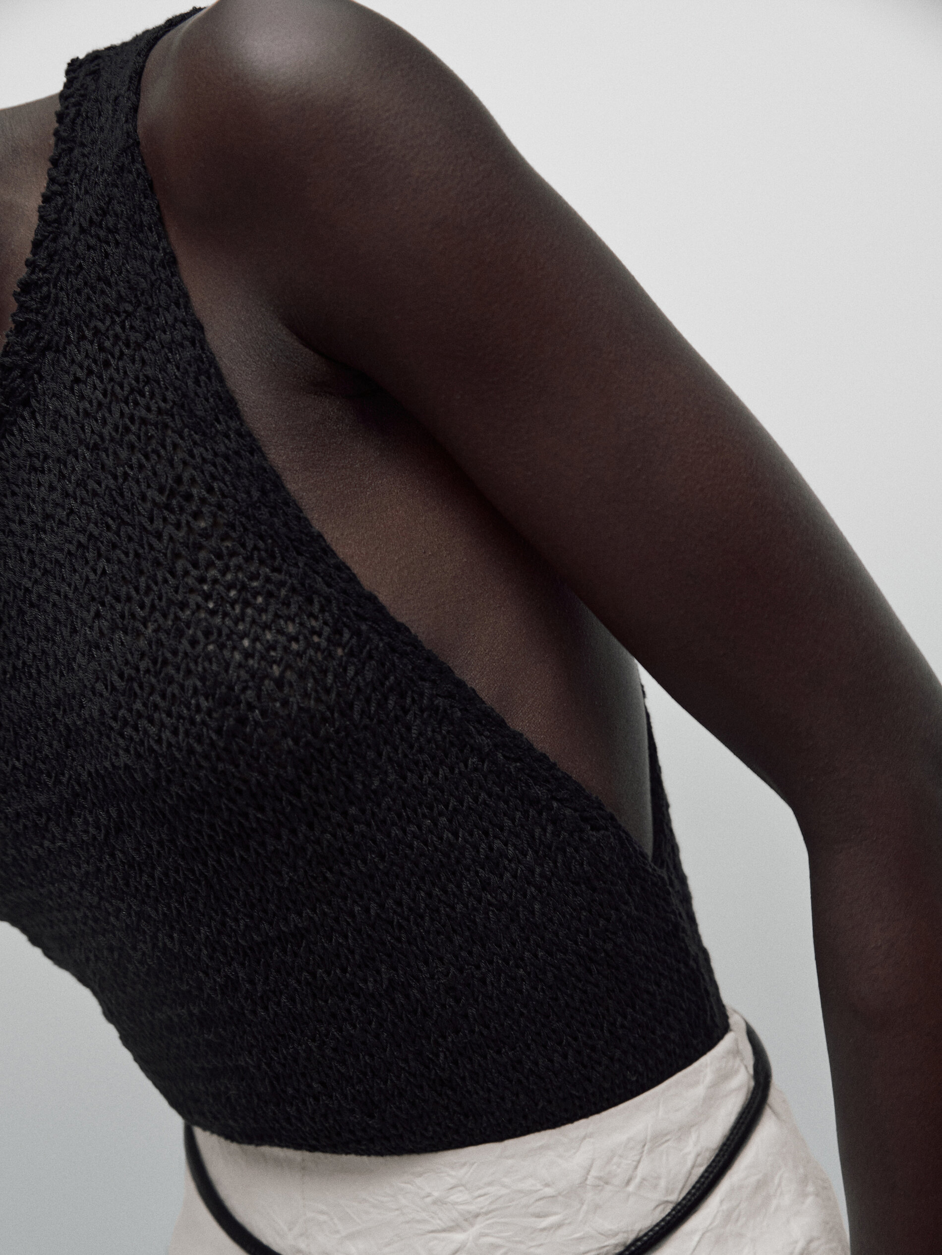 Top punto negro Limited edition - NEGRO