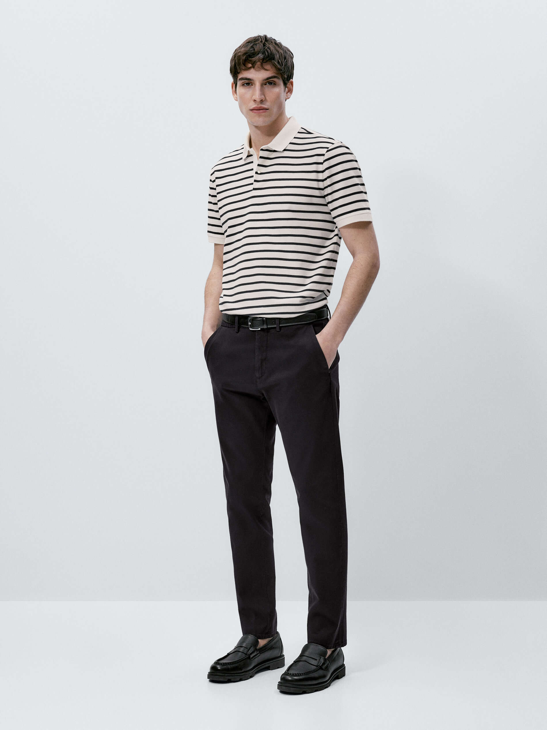 Pantalón chino micro estructura tapered fit - AZUL MARINO