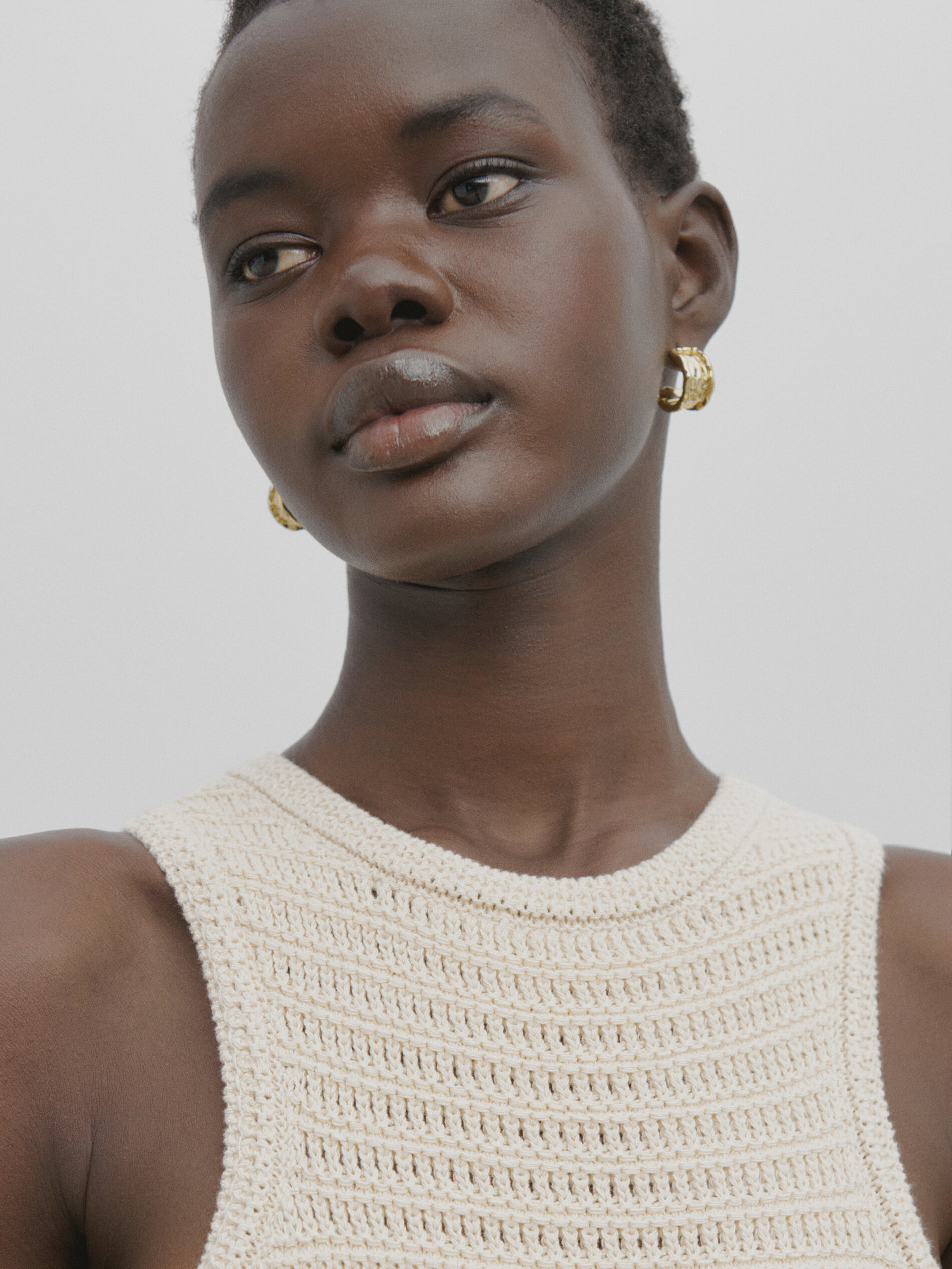 Vestido corto punto crochet flecos -Studio - BEIGE