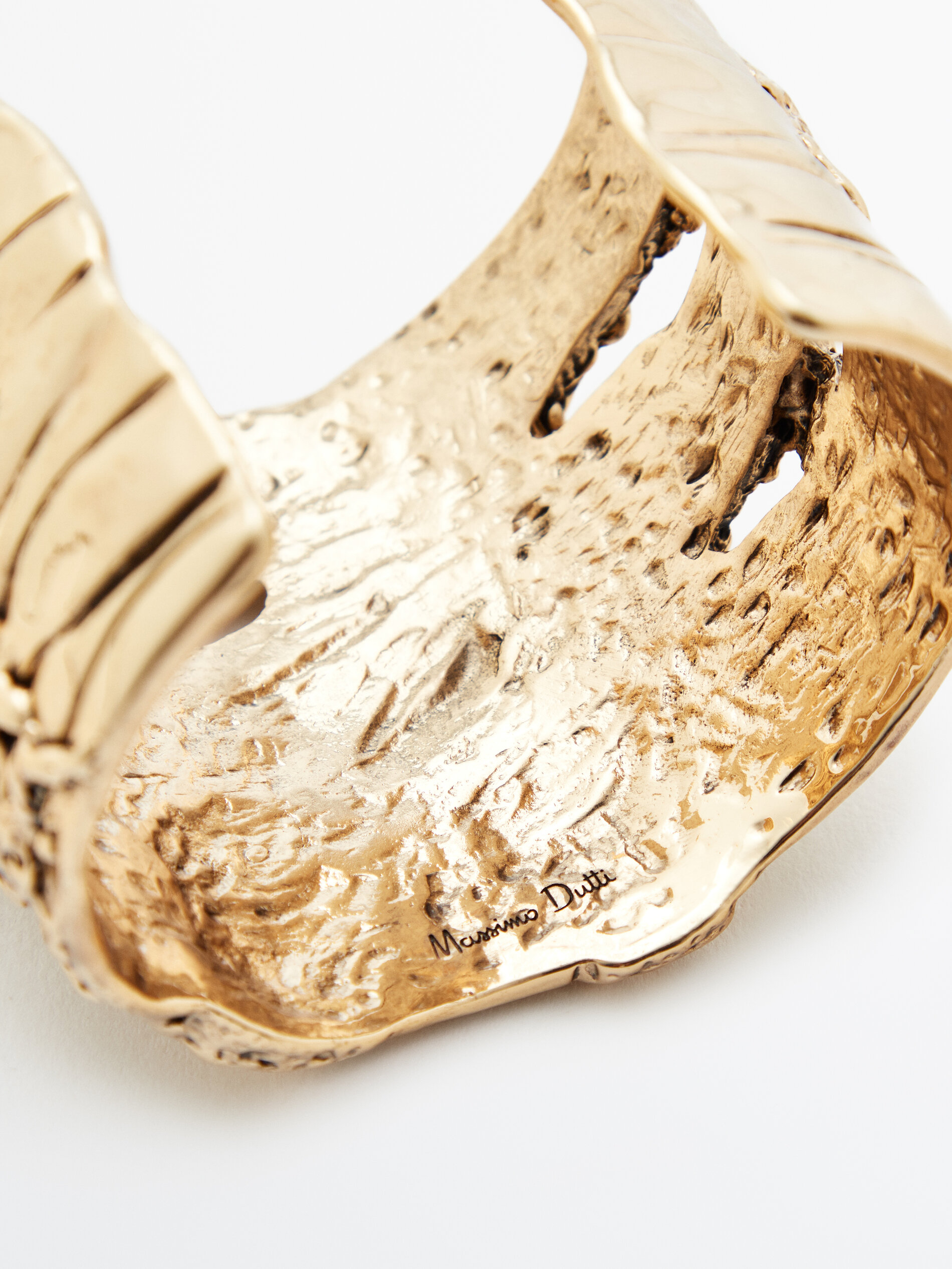 Brazalete rígido textura baño oro - ORO