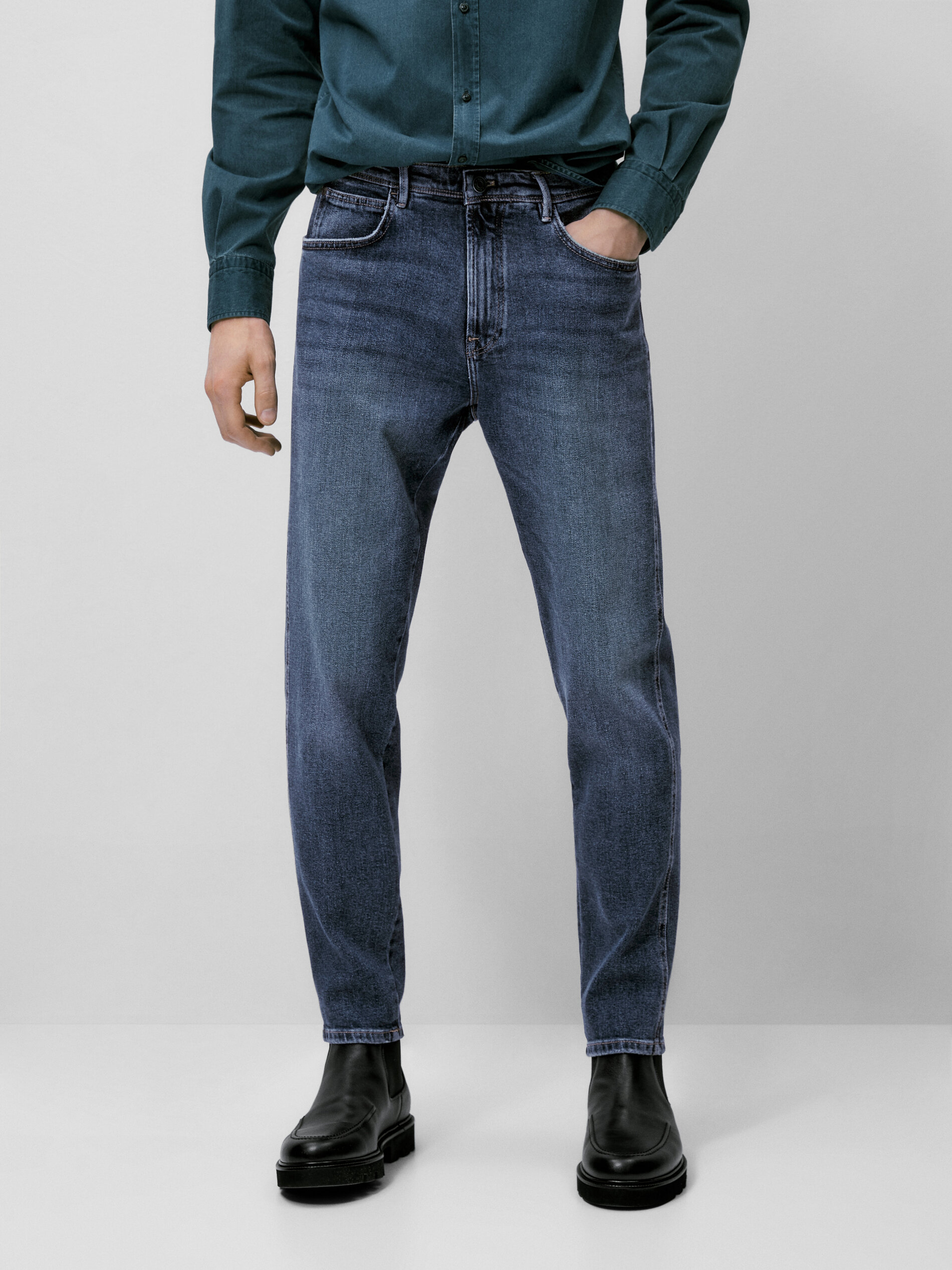 Pantalón vaquero stone wash tapered fit - INDIGO