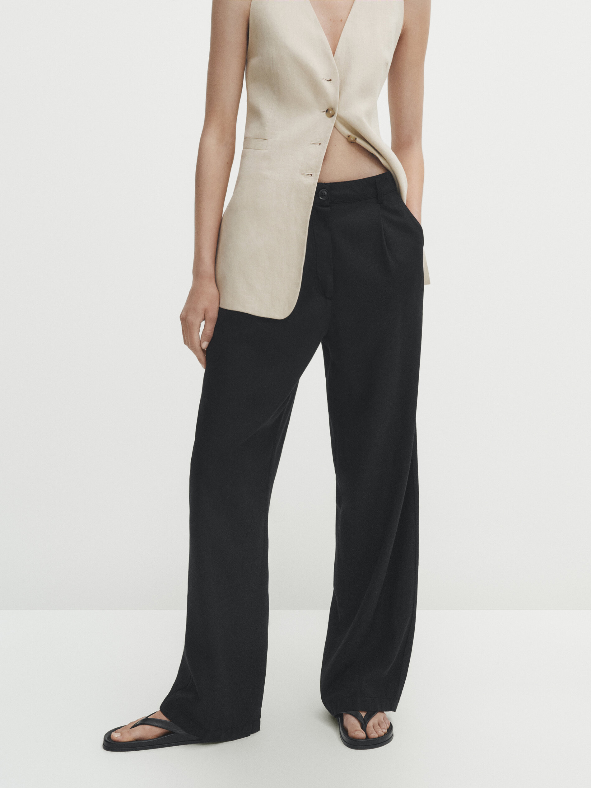 Pantalón fluido mezcla lyocell pinzas - NEGRO