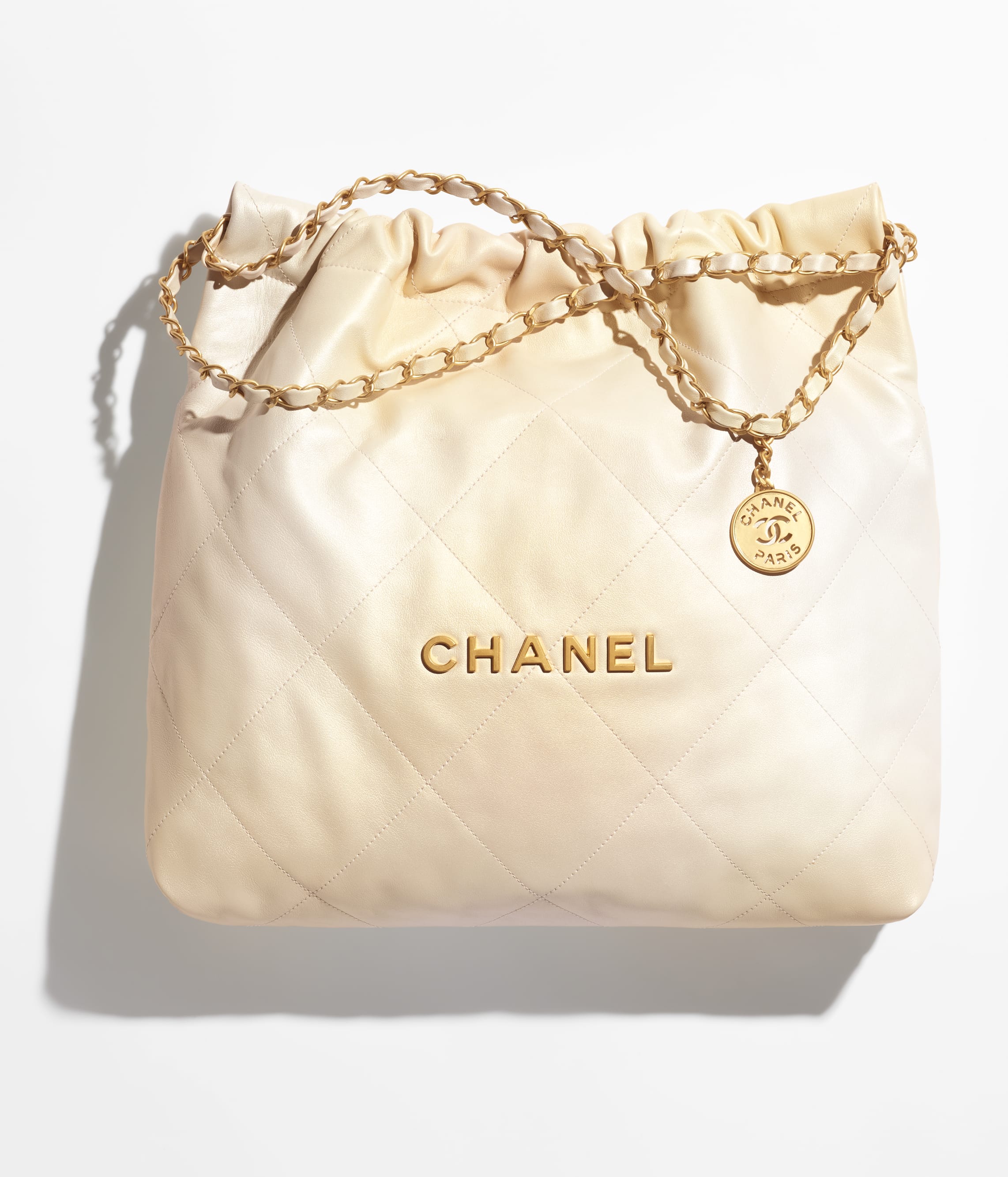 CHANEL 22 HANDBAG Pearly Shaded Calfskin & Gold-Tone Metal Ecru & Golden