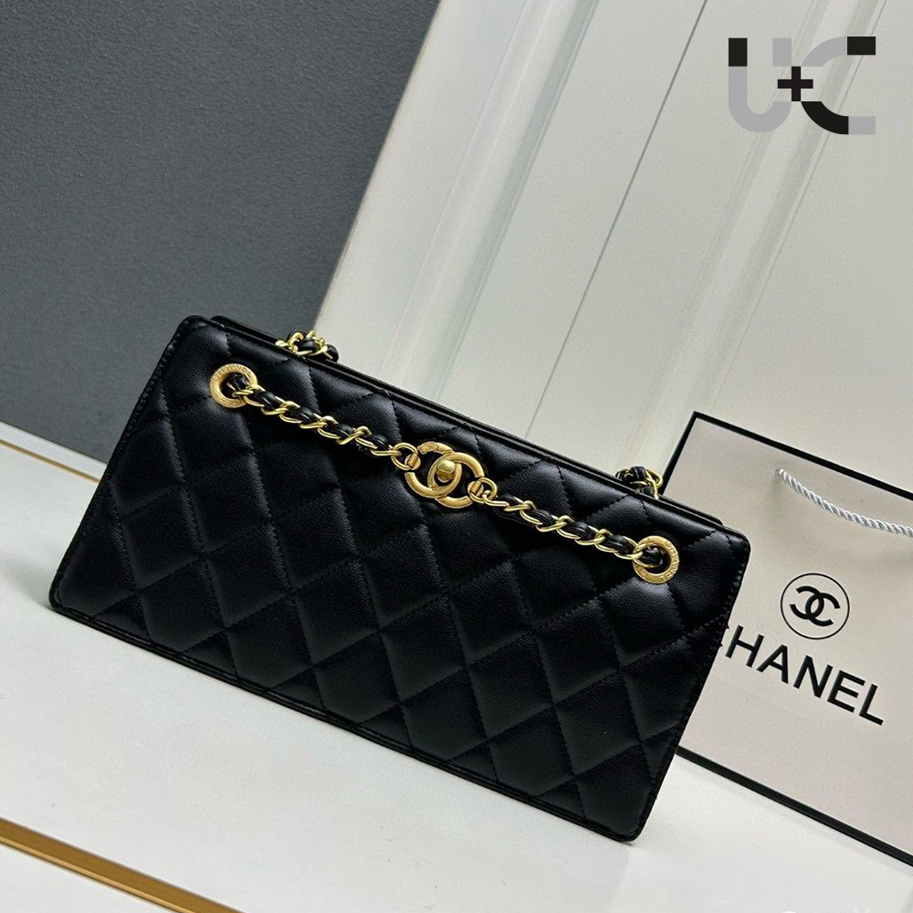 Chanel HandBag Made From Leather With Chain（Replica）