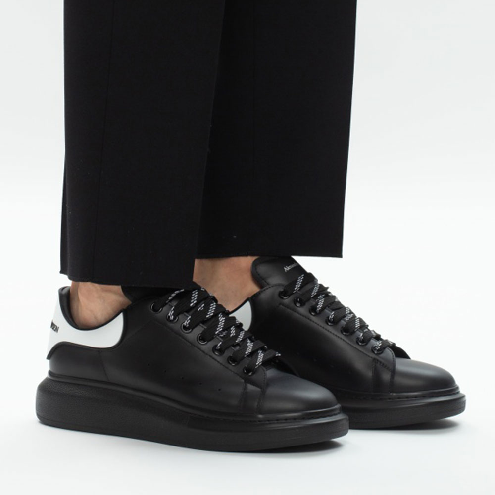 Alexander McQueen‘Larry’sneakers  (Replica)