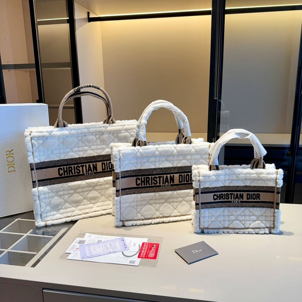 Dior Shearling Book Tote Medium Large Size (Replica)