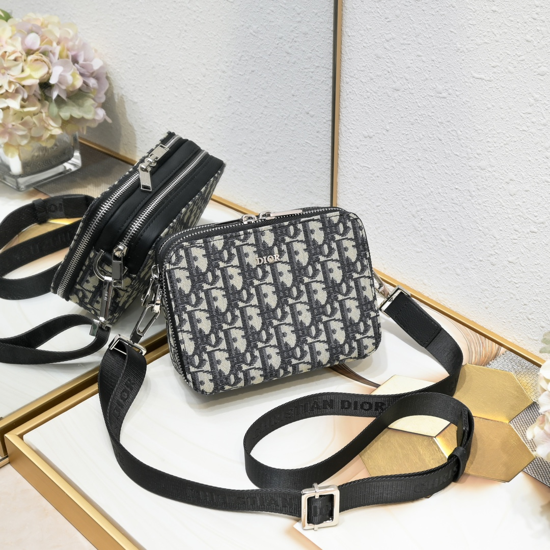 DIOR Oblique Classic Embroidery Crossbody Bag(Replica)