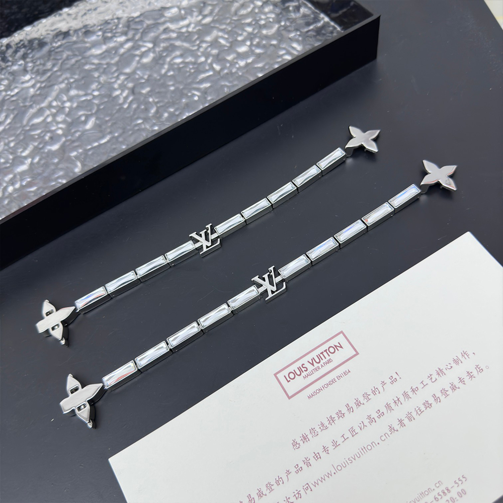 Louis Vuitton LV Bracelet  (Replica)