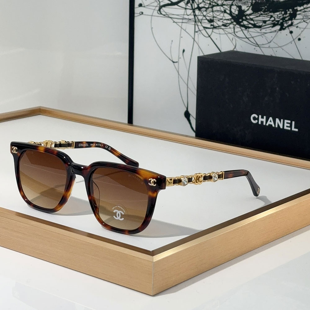 Chanel  Mirror leg With Drill Sunglasses Top quality （Replica）