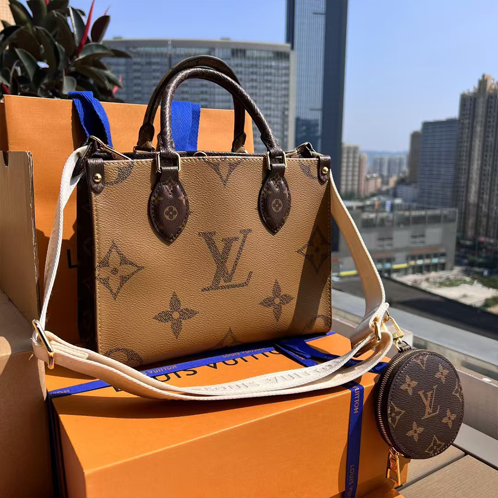 Louis Vuitton OnTheGo PM (Replica)