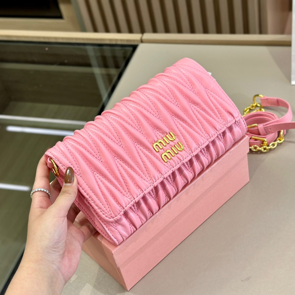 MIU MIU Matelasse Leather Shoulder Bag Crossbody Bag（Replica）