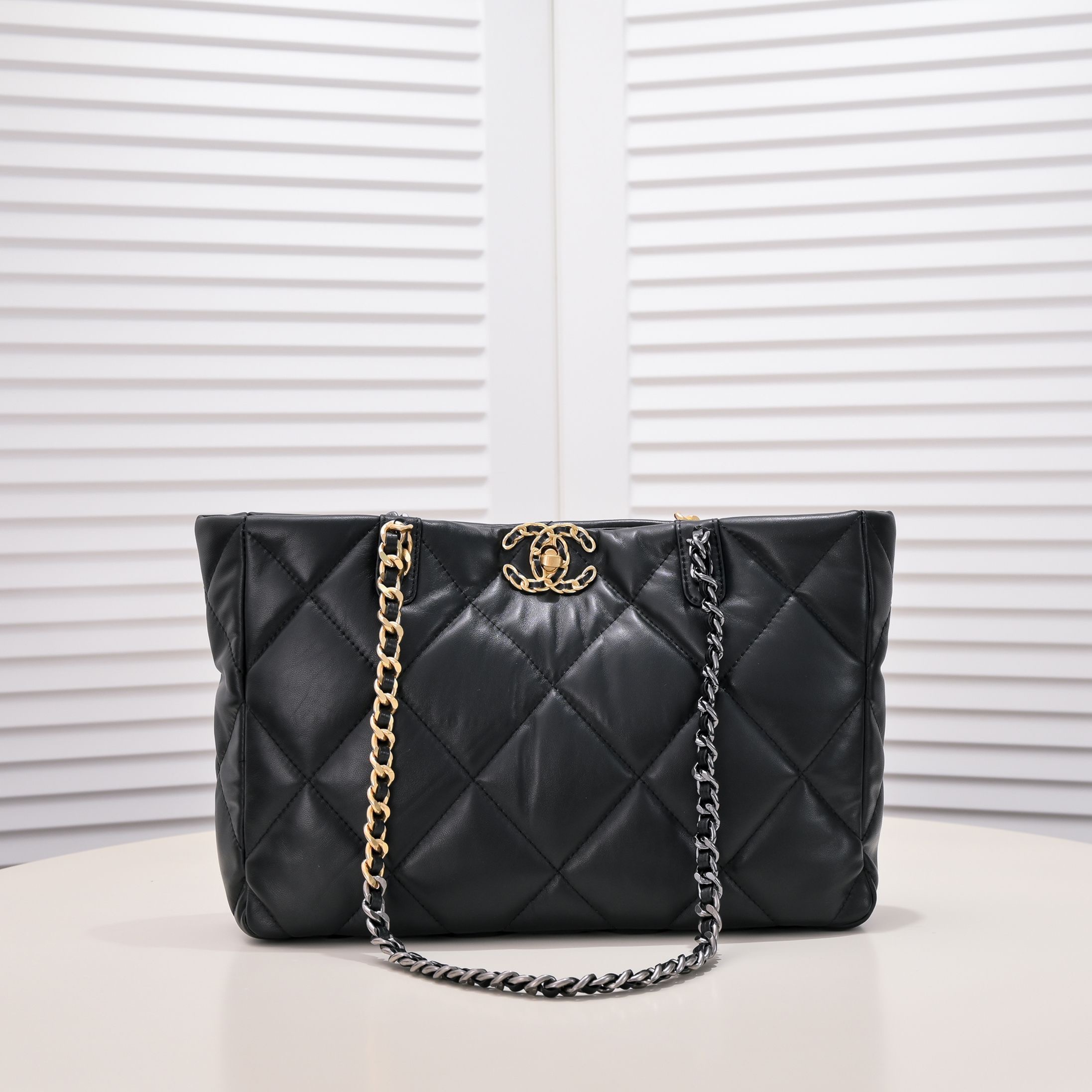 Chanel 19bag Tote Leather Shoulder Crossbody Bag（Replica）