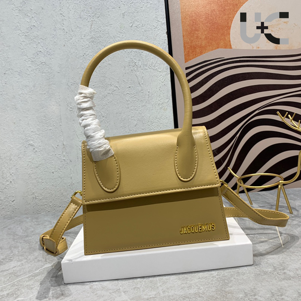 Jacquemus Le Grand Chiquito Medium Tote Lipstick Bag  (Replica)