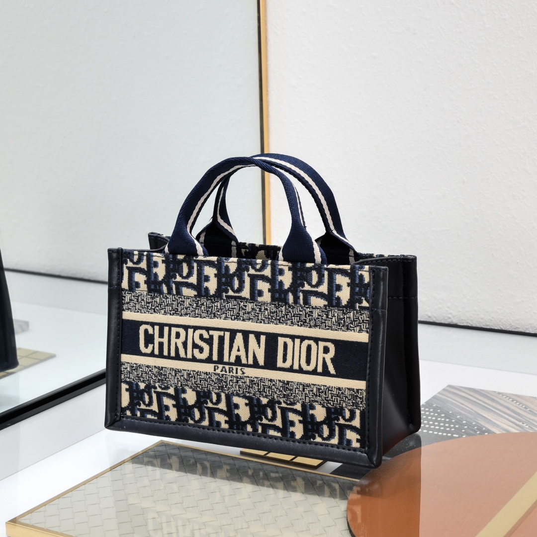 Dior Mini Book Tote（Replica）