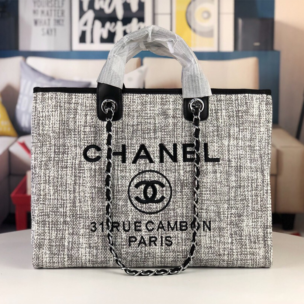 Chanel Handle Embroidered Crossbody Bag（Replica)