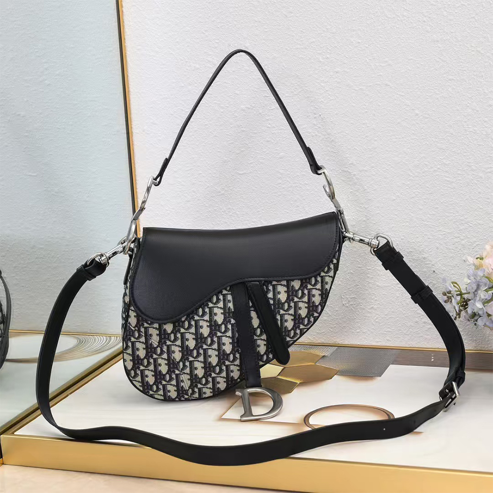 Dior Saddle Bag with Strap (Replica)