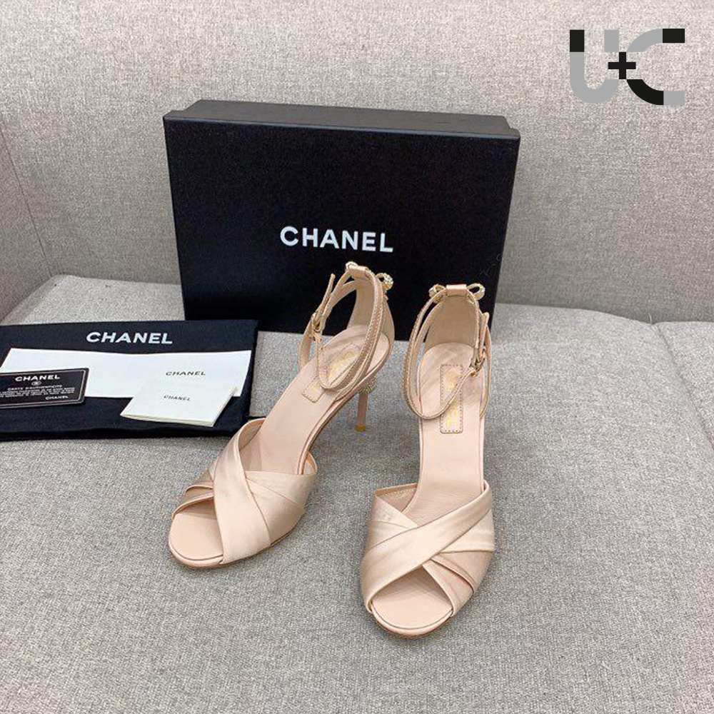 CHANEL Satin - Rhinestone Bow at Heels (Replica)
