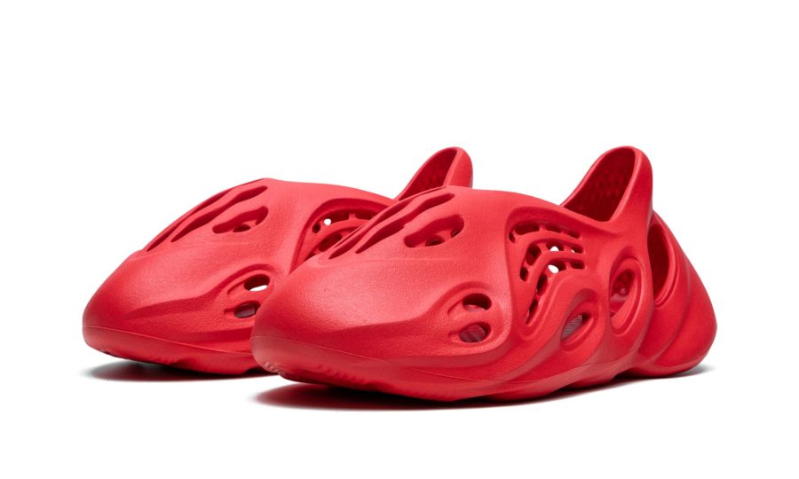 Yeezys Foam Runner “Vermillion”