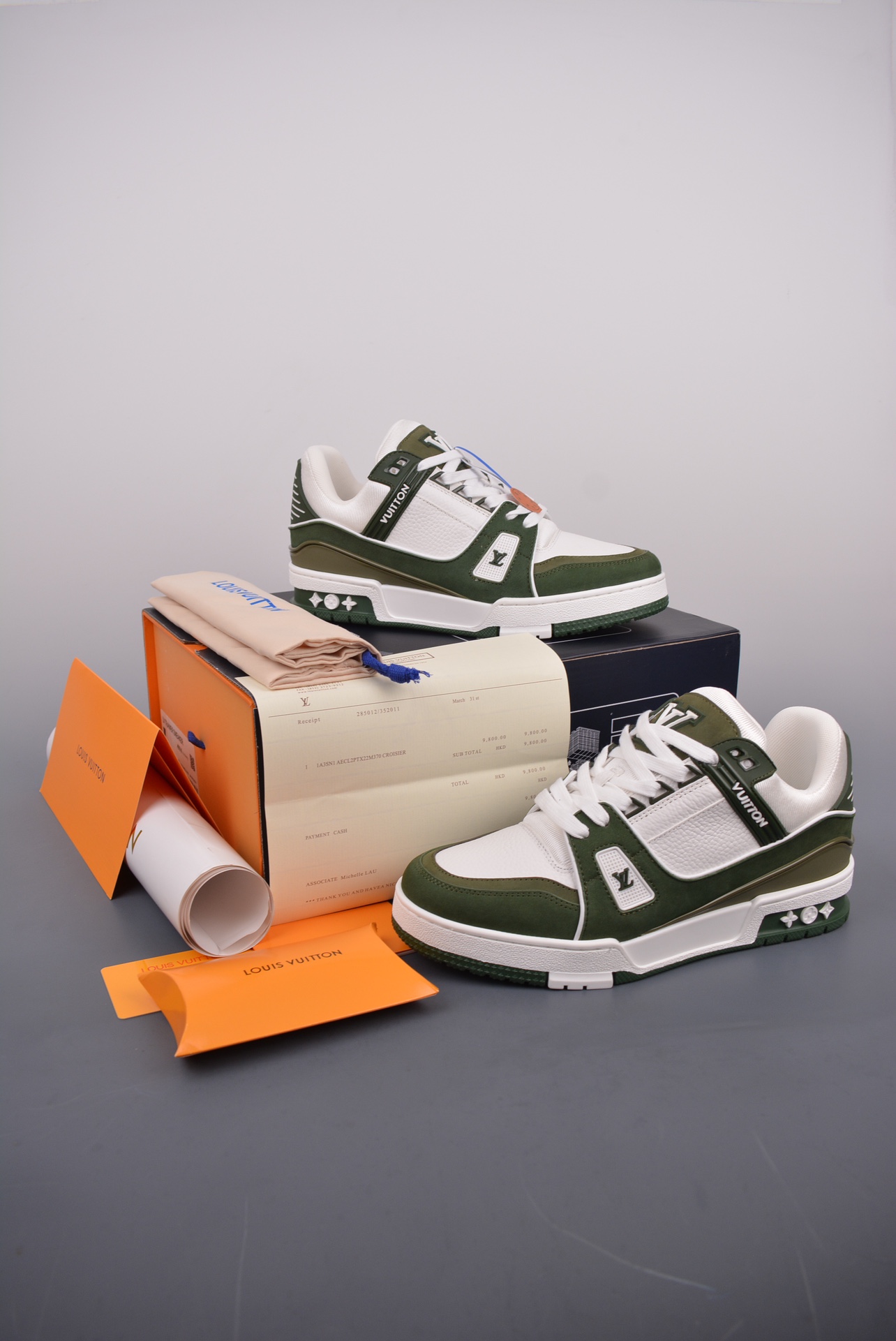 Louis Vuitton Trainer Sneakers (High Quality Version)