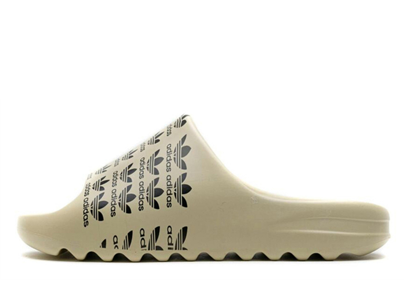 Yeezy Slides Desert Sand Logo FW6345-A