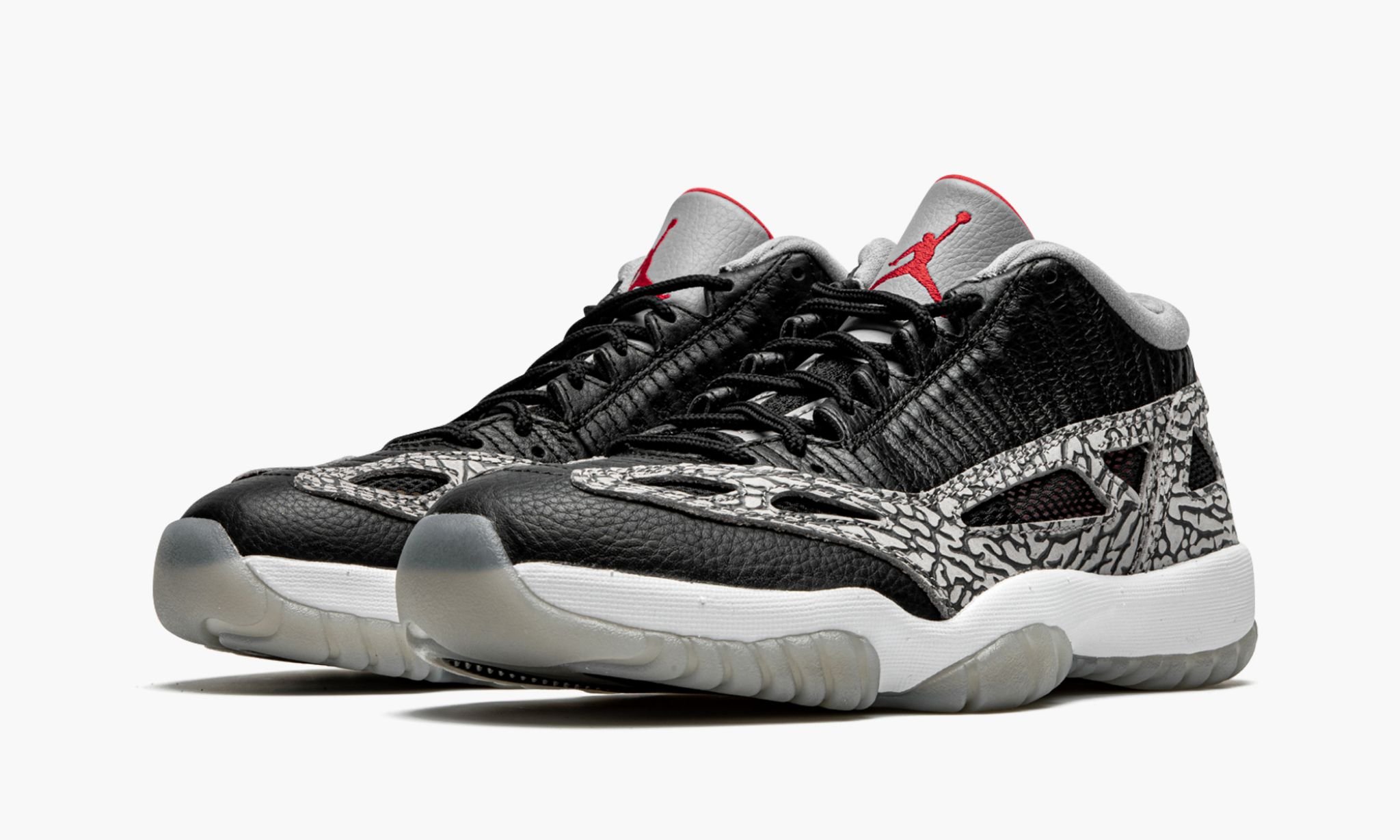 Air Jordan 11 Low IE 