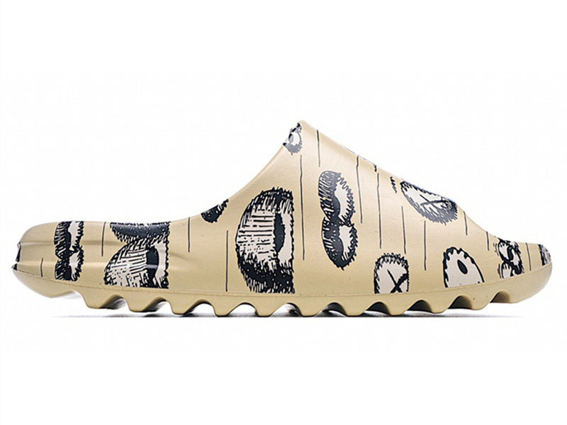 Yeezy Slides Kaws FW6355