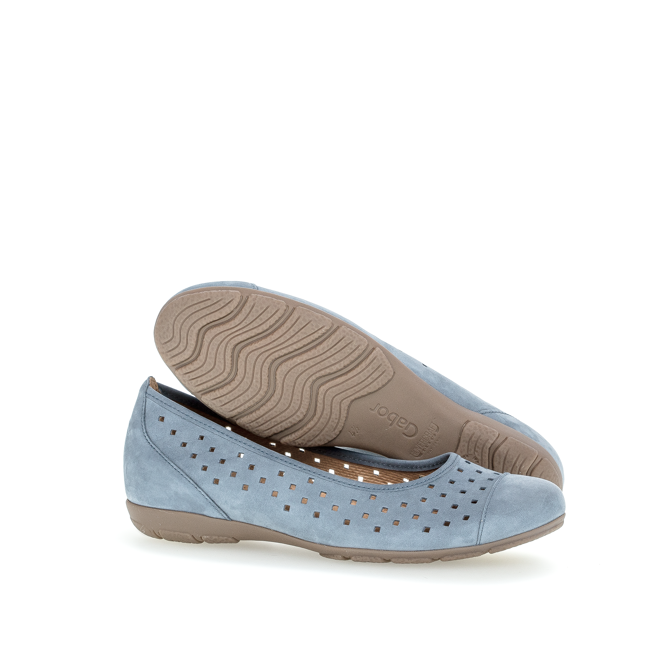 24.169 - CAP TOE PERFORATED BALLET FLAT