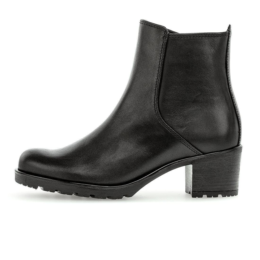 GABOR Black leather boot with 4.5 cm heel,