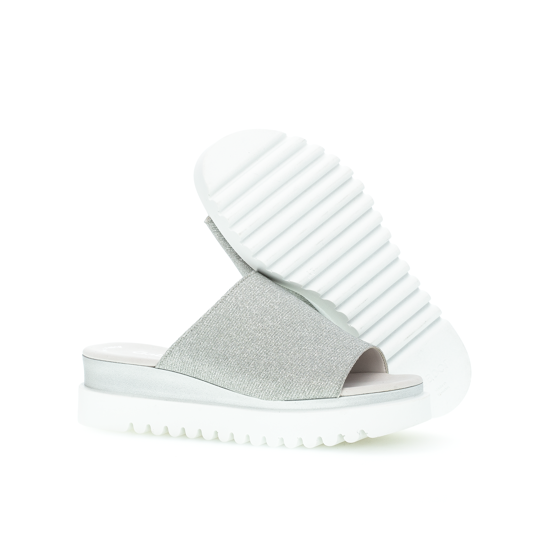 24.613 - WIDE BAND SLIP ON SANDAL
