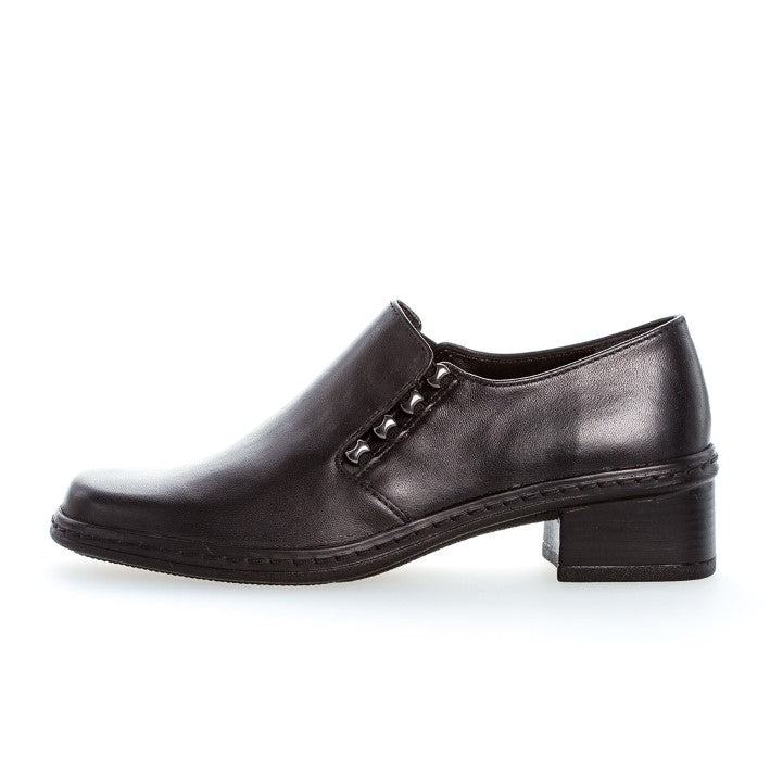 GABOR Black leather shoes with elastic,