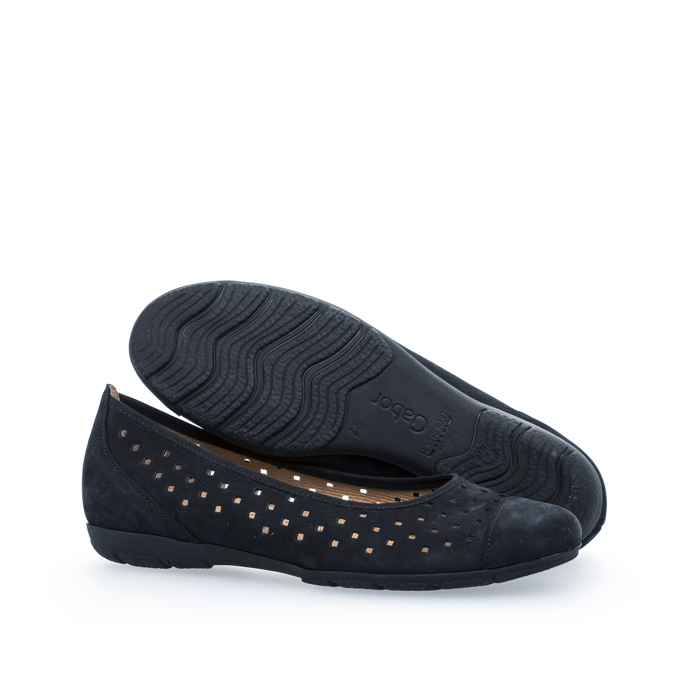 24.169 - CAP TOE PERFORATED BALLET FLAT