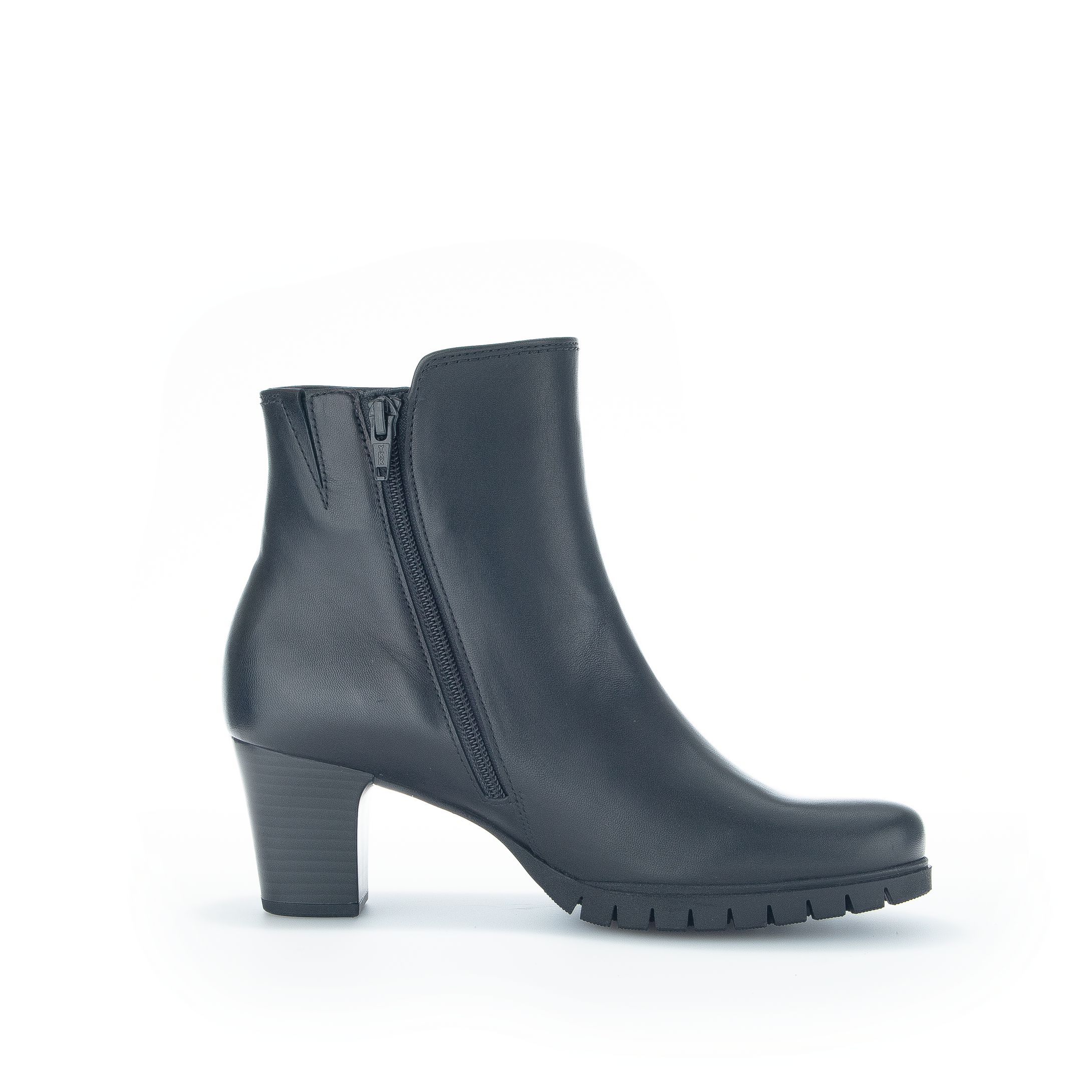 92.070 - STACKED HEEL ANKLE BOOT