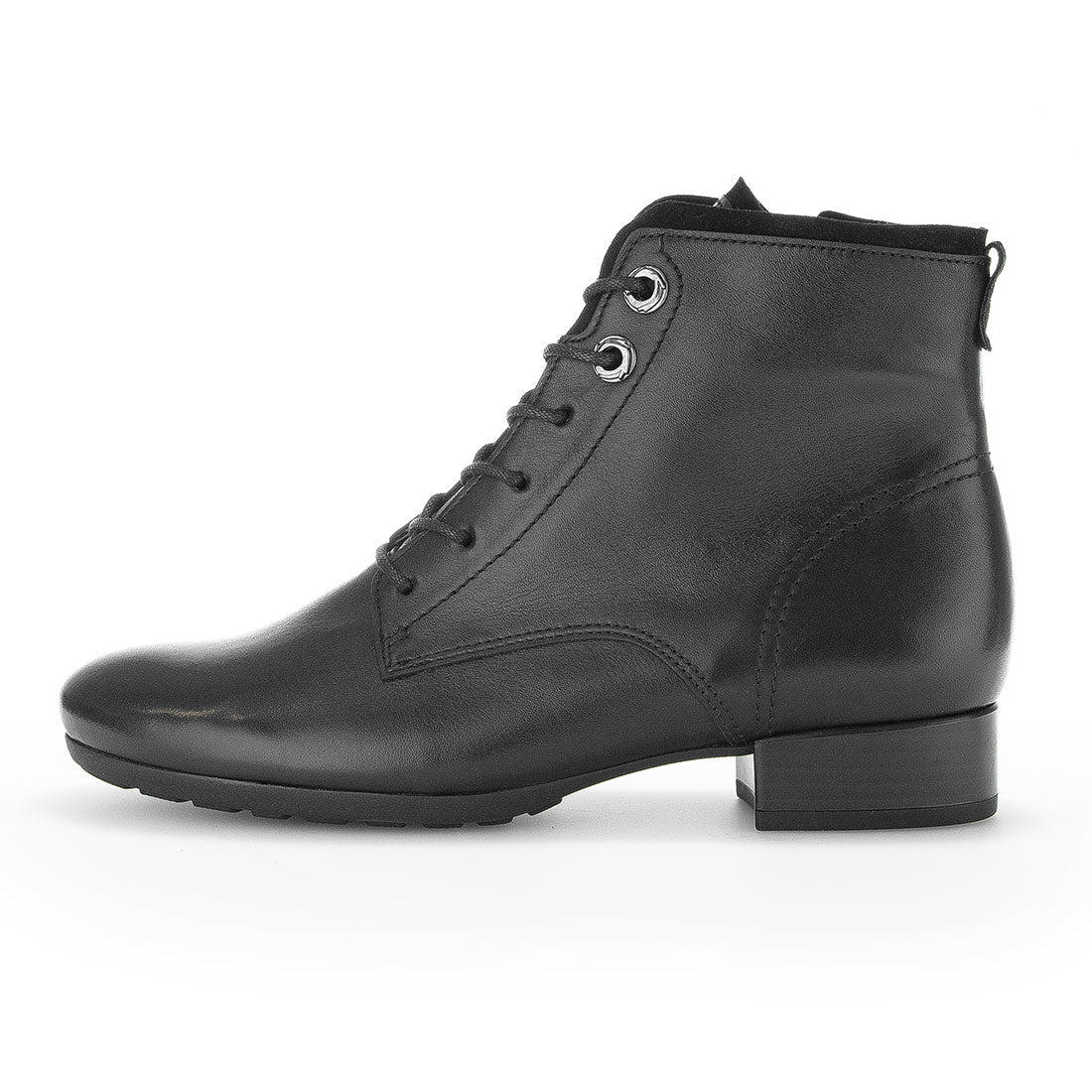 GABOR Black leather lace-up boot with low heel,