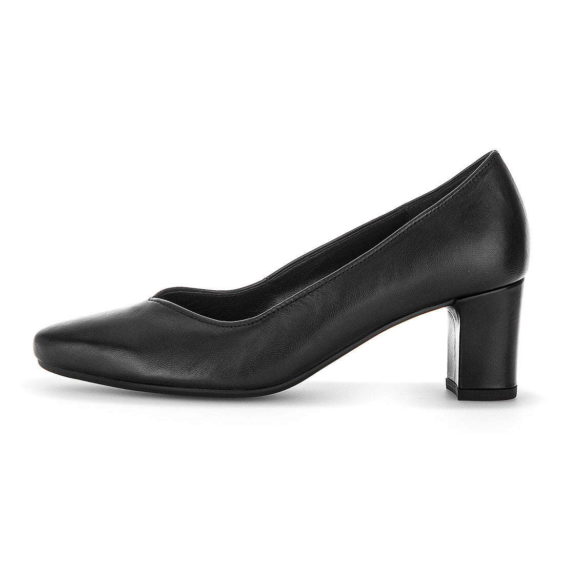 GABOR Black leather pump with width G,
