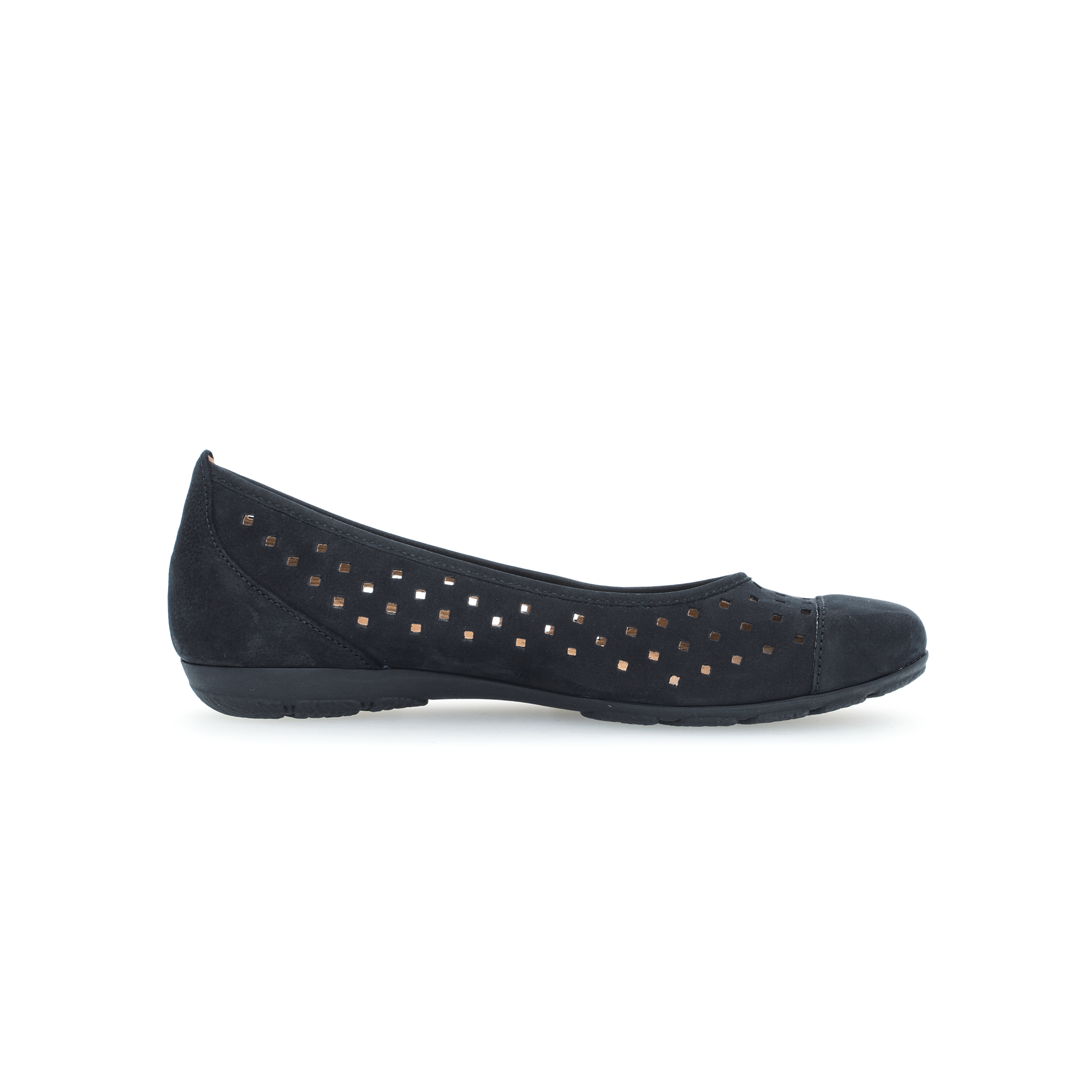 24.169 - CAP TOE PERFORATED BALLET FLAT