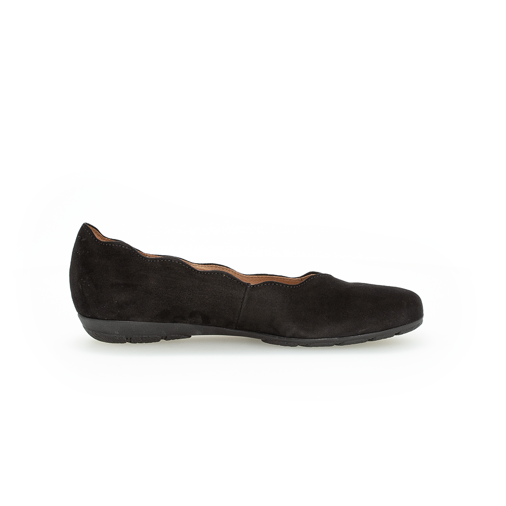 84.166 - SCALLOPED BALLET-FLAT