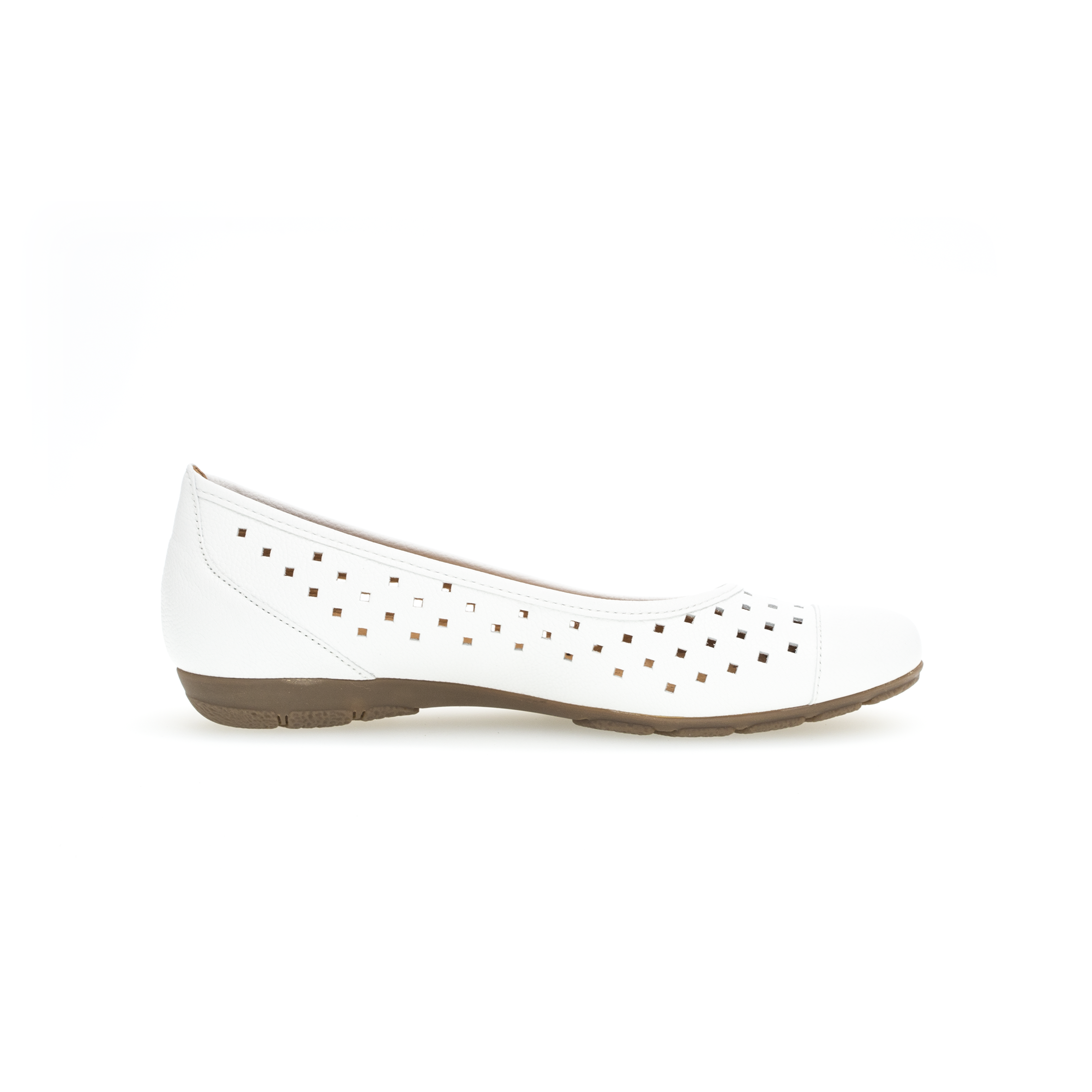 24.169 - CAP TOE PERFORATED BALLET FLAT