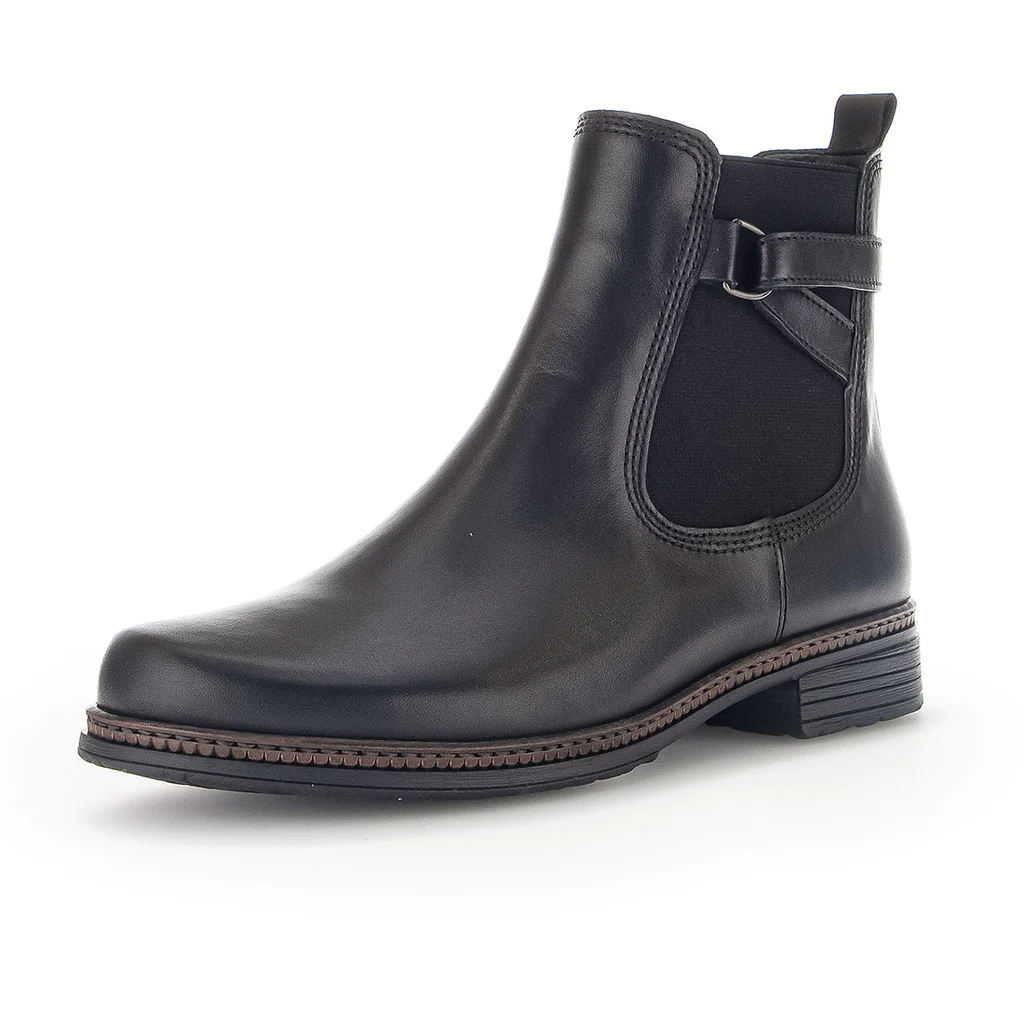 Gabor black leather boot with elastic+zipper