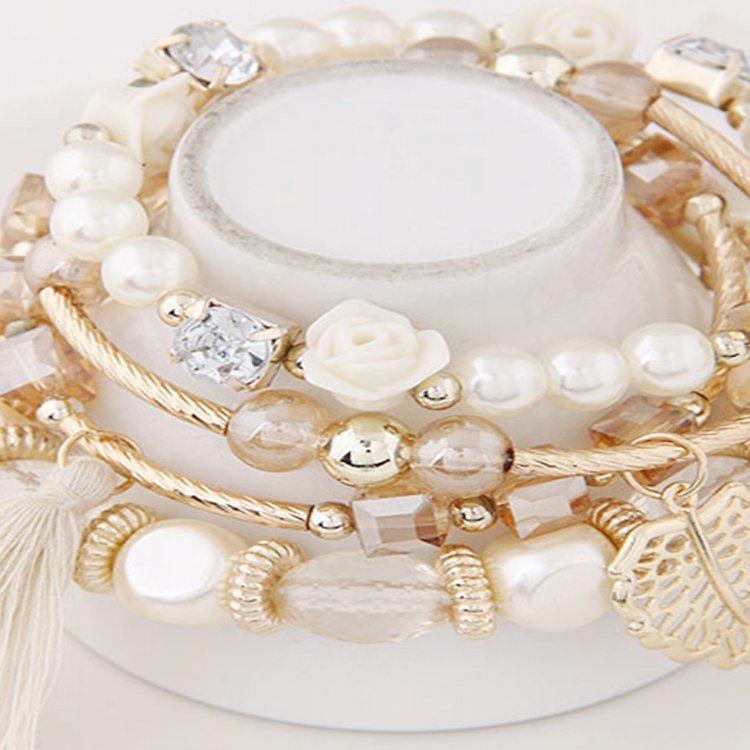 Women's Bracelets Fashion Outdoor Leaf Bracelets & Bangles