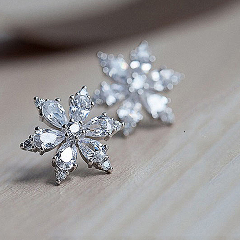 Minimalist snowflake flower inlaid earrings