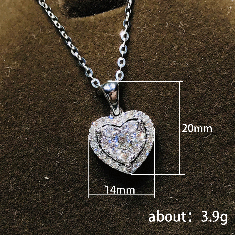 Light luxury niche metal love necklace