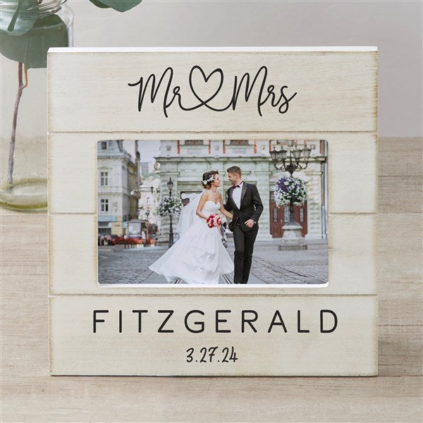 Infinite Love Personalized Wedding Shiplap Picture Frame- 4×6 Horizontal
