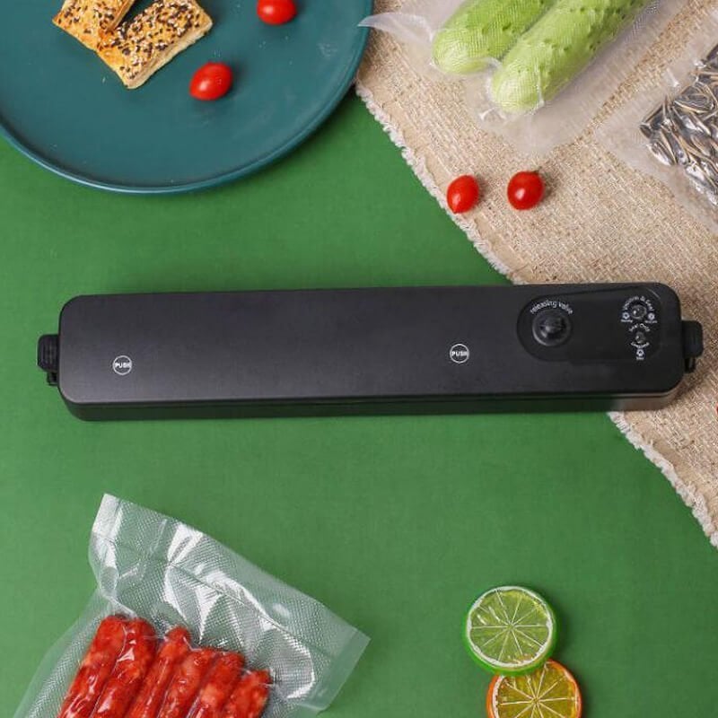 The automatic vacuum sealing machine