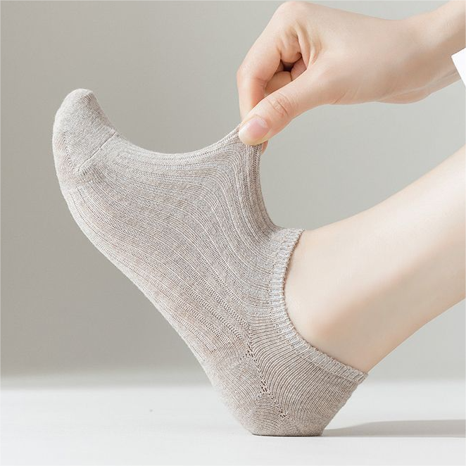 Spring and summer thin solid color Japanese double-needle invisible socks