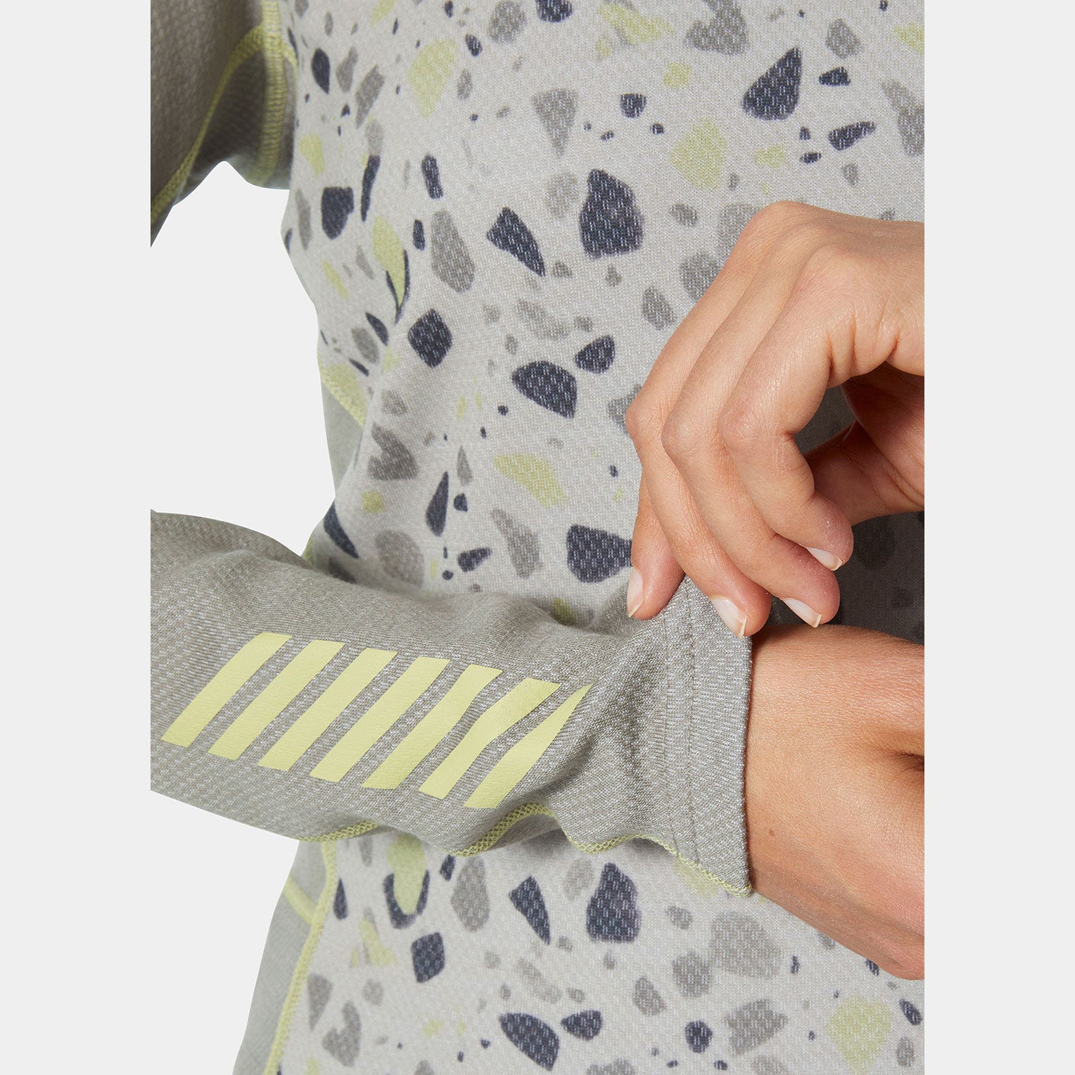 Women's LIFA® Merino Midweight Graphic Long-Sleeve Crew Base Layer